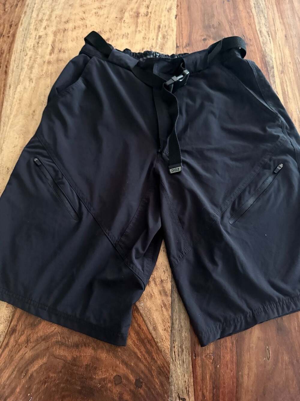 ZOIC Mountain Biking Shorts with Integrated Belt